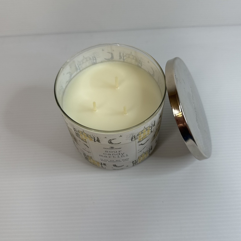 Goose Creek HALLOWEEN Sour Candy Martini ~ 3-Wick Candle BRAND NEW! - Picture 3 of 5